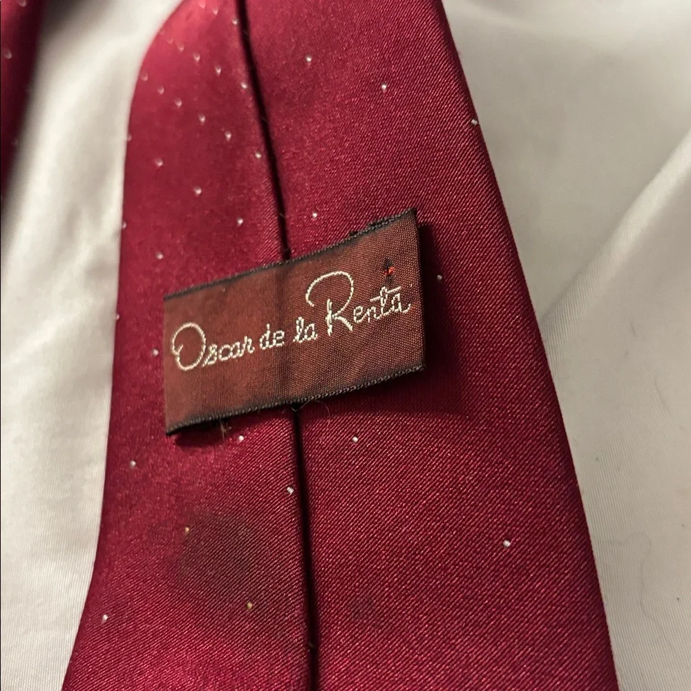Vintage Oscar de la Renta Deep Red Tie subtle details
